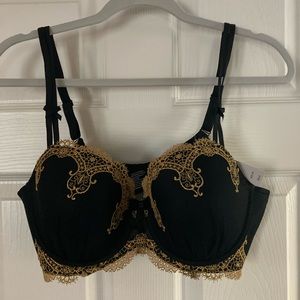 SOMA New with tags black and gold size 40C bra